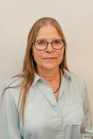 Porträt von Alice Arvai, Verwaltung besondere Wohnformen